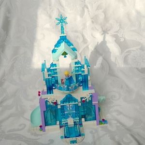 LEGO Pre-Owned Elsa's Magical Ice Castle 43172